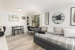 Casa Azul Studio- Sleeps 5